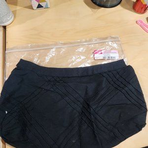 Black Thirty-One Suite Skirt Purse Cover
